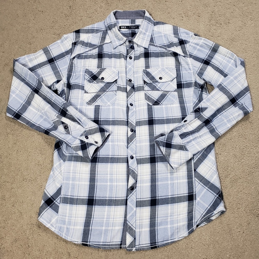 BKE Men Pearl Snap Shirt Size Medium Blue Plaid Athletic Fit Flannel Long Sleeve